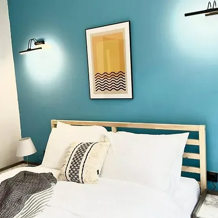 Wonder Homes- Stylish 4br Flat, Terrace, Sea View, Kabatas Istanbul
