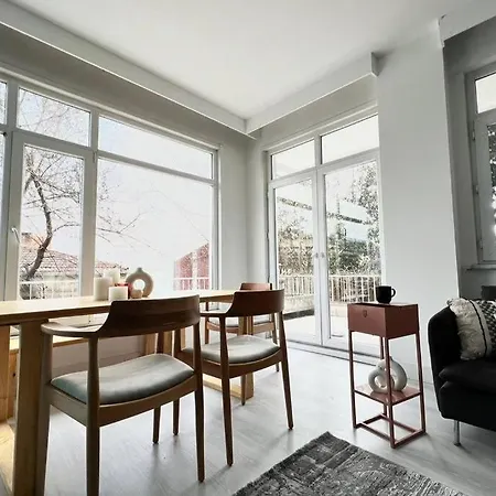 Wonder Homes- Stylish 4br Flat, Terrace, Sea View, Kabatas * Provincia di Istanbul