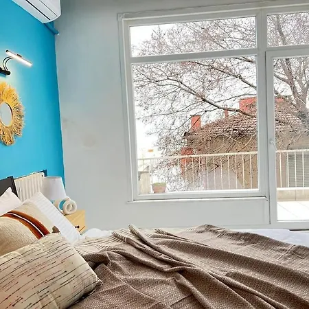 Wonder Homes- Stylish 4br Flat, Terrace, Sea View, Kabatas * Istambul