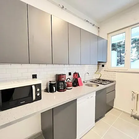Apartament Wonder Homes- Stylish 4br Flat, Terrace, Sea View, Kabatas Stambuł