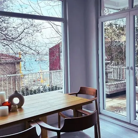 Appartement Wonder Homes- Stylish 4br Flat, Terrace, Sea View, Kabatas *